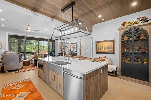 $1,495,000 | 3017 South Tourmaline Drive, Unit 11, Flagstaff, AZ 86005