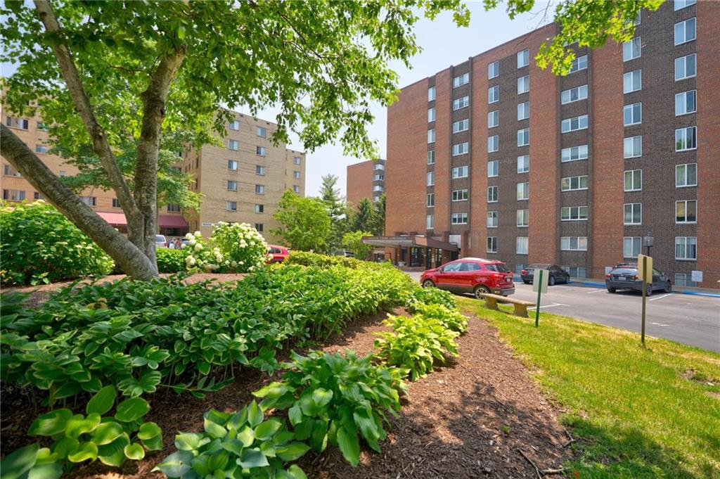 5 Bayard Road, Unit 701 Pittsburgh, PA 15213 - Photo 3 of 26 Gallery Image 3