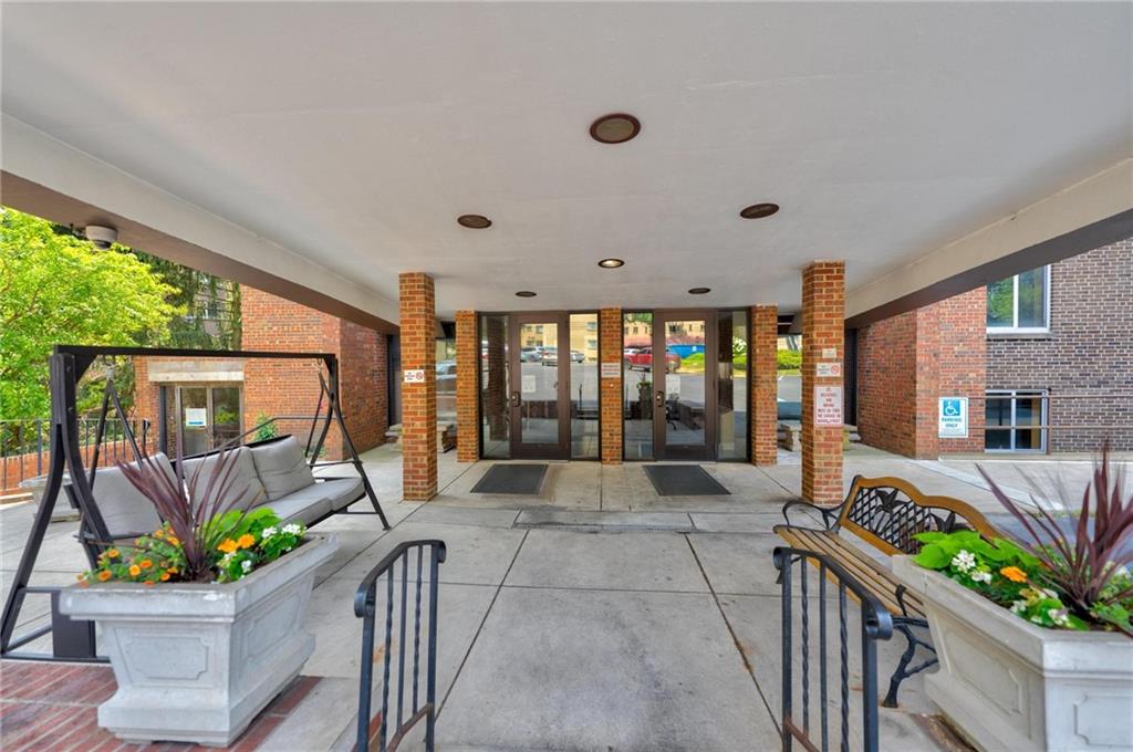 5 Bayard Road, Unit 701 Pittsburgh, PA 15213 - Photo 5 of 26 Gallery Image 5