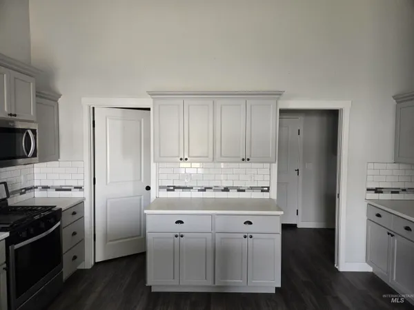 $351,300 | 1418 North Birch Street, Jerome, ID 83338