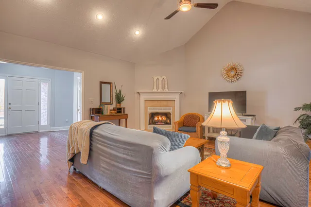 $349,900 | 110 Golden Oaks Drive, LaFayette, GA 30728