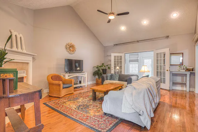 $349,900 | 110 Golden Oaks Drive, LaFayette, GA 30728