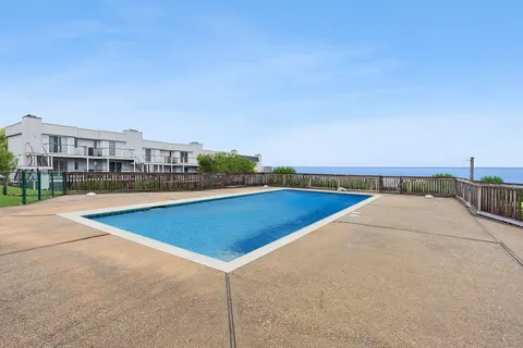 $949,000 | 707 Old Montauk Highway, Montauk, NY 11954