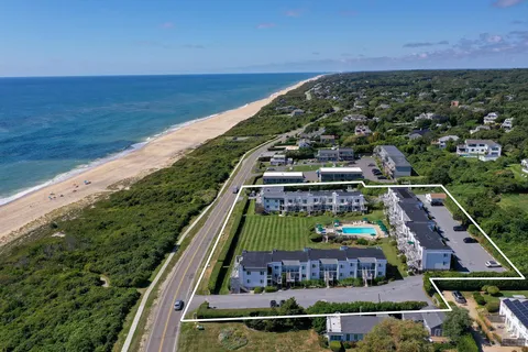 $949,000 | 707 Old Montauk Highway, Montauk, NY 11954