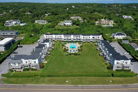 $949,000 | 707 Old Montauk Highway, Montauk, NY 11954