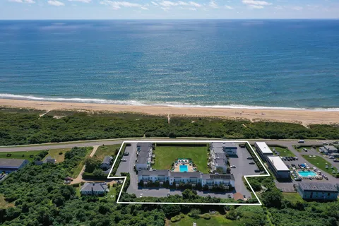 $949,000 | 707 Old Montauk Highway, Montauk, NY 11954