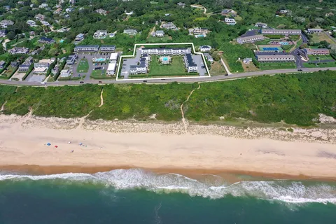 $949,000 | 707 Old Montauk Highway, Montauk, NY 11954
