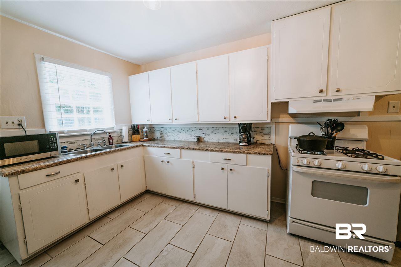 59 Semmes Avenue Mobile, AL 36604 - Photo 15 of 25