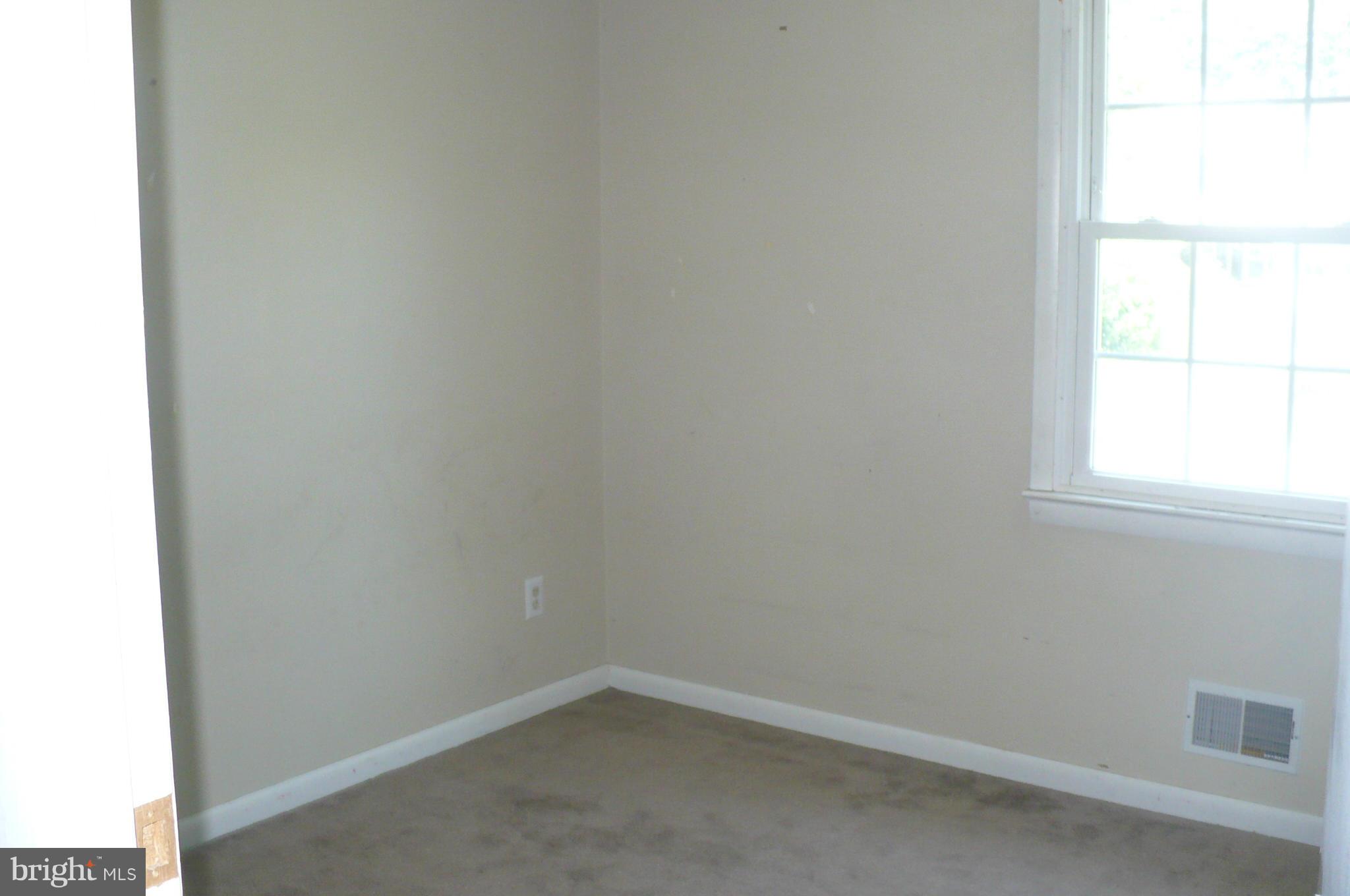17220 Chiswell Road Poolesville, MD 20837 - Photo 6 of 17 Bedroom