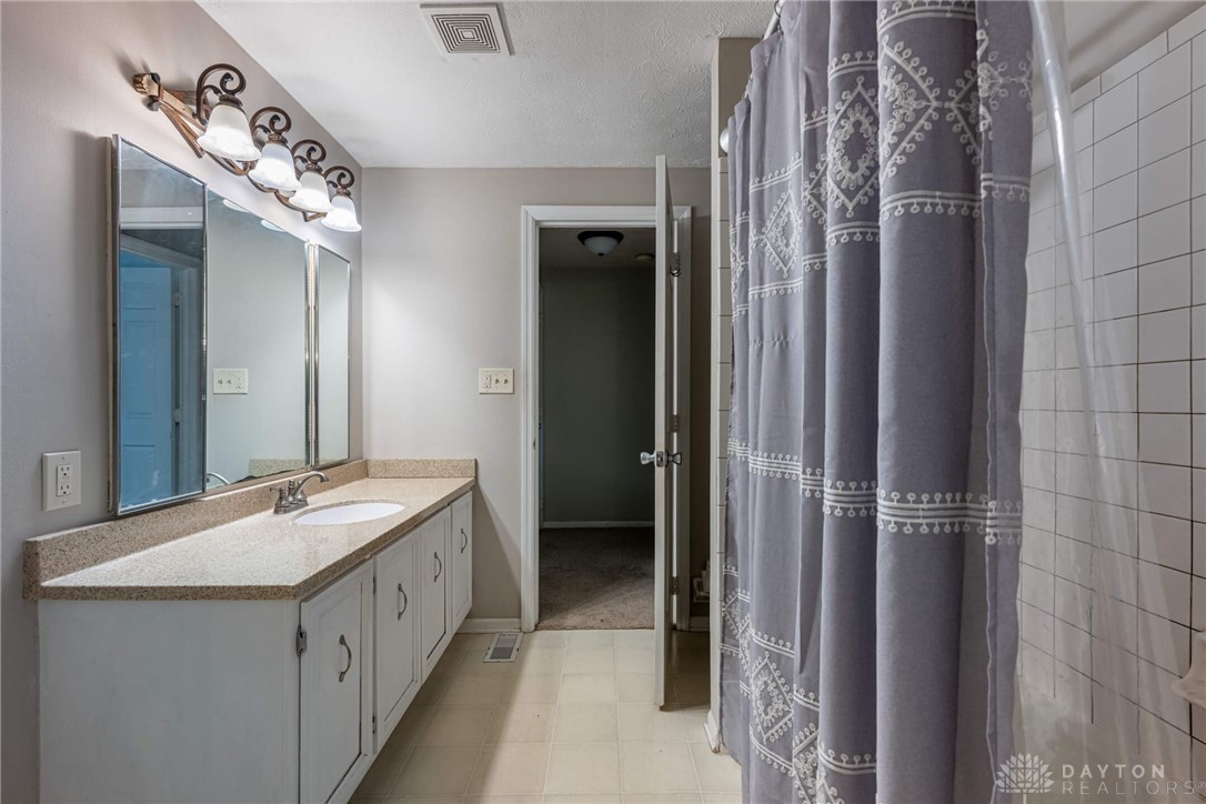 5853 Overbrooke Road Dayton, OH 45440 - Photo 12 of 23 Gallery Image 12
