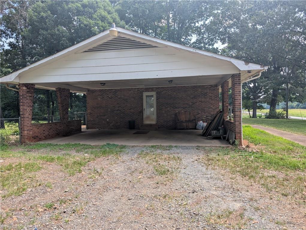 1920 North Oak Ridge Church Road Yadkinville, NC 27055 - Photo 4 of 43 Gallery Image 4