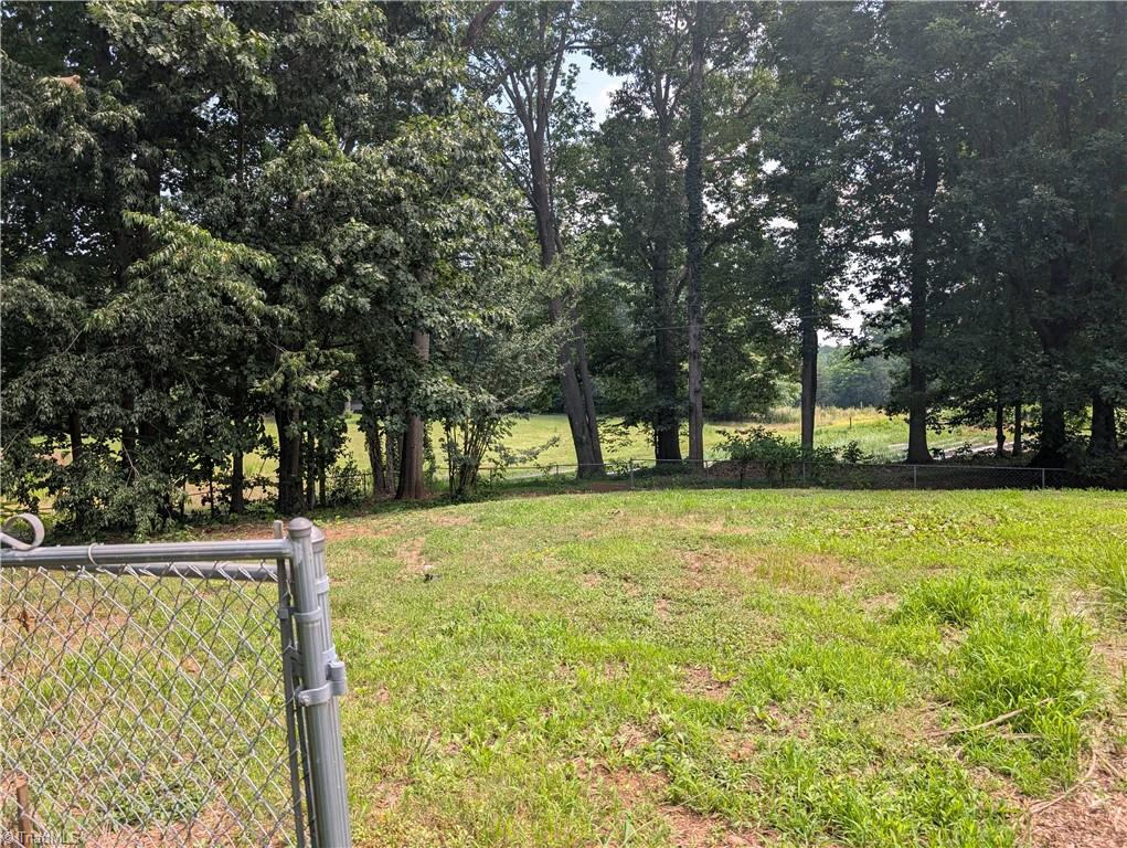 1920 North Oak Ridge Church Road Yadkinville, NC 27055 - Photo 6 of 43 Gallery Image 6