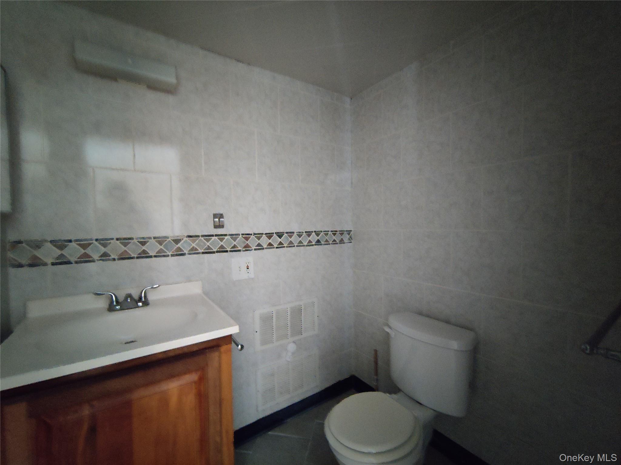 136 Stringham Road, Unit 9C LaGrangeville, NY 12540 - Photo 12 of 13