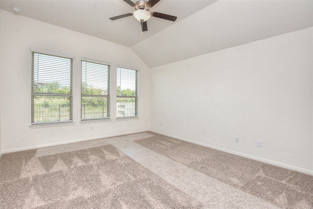 1449 Morning View Road Georgetown, TX 78628 - Photo 15 of 39