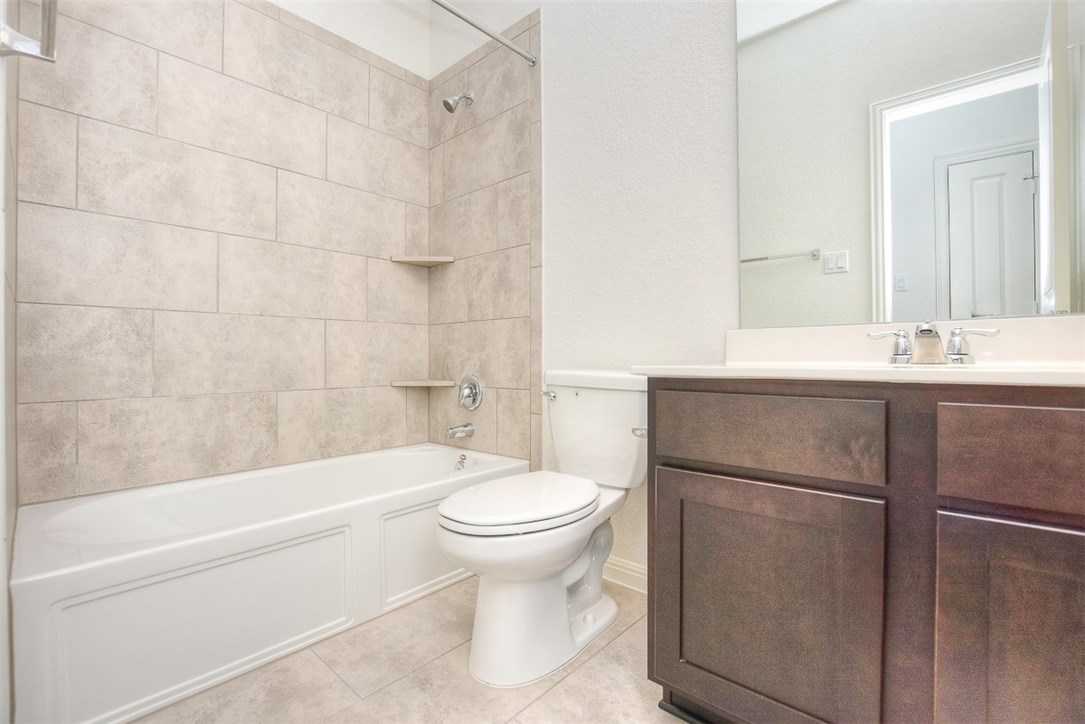 1449 Morning View Road Georgetown, TX 78628 - Photo 25 of 39 secondary bathroom