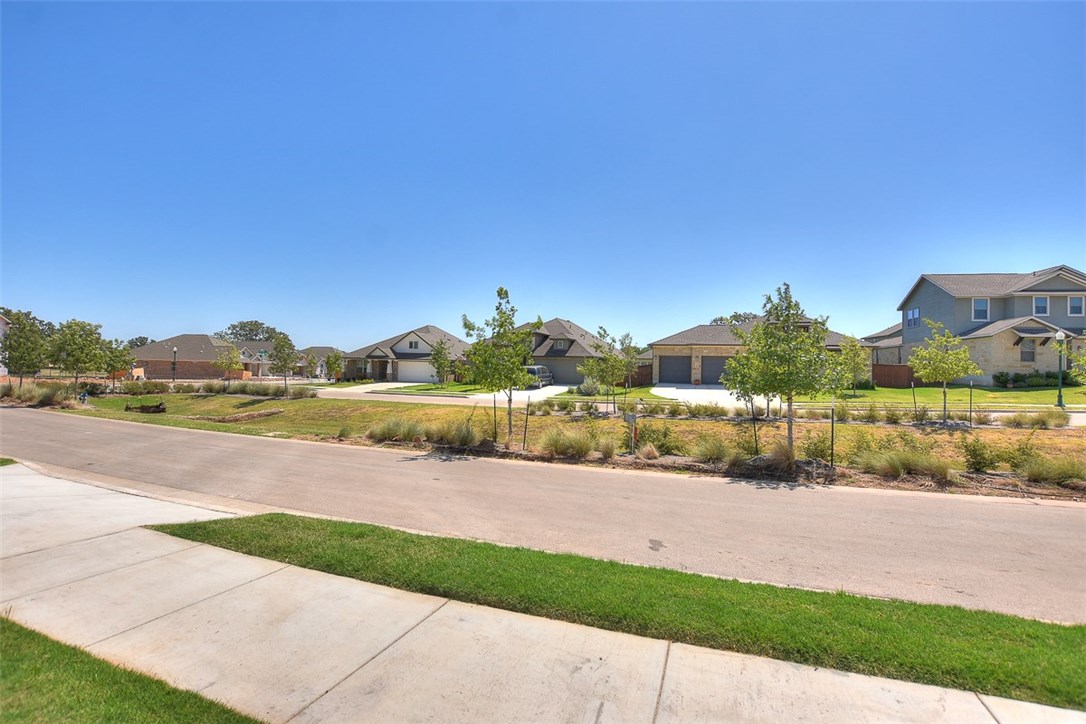 1449 Morning View Road Georgetown, TX 78628 - Photo 34 of 39