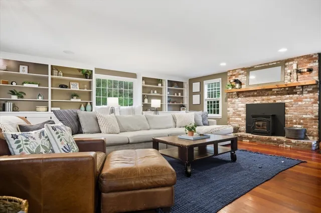 $1,199,900 | 15 Knobb Hill, Newbury, MA 01922