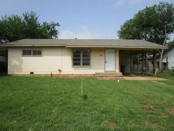 $75,000 | 514 South Ave C, Olney, TX 76374