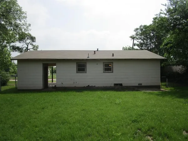 $75,000 | 514 South Ave C, Olney, TX 76374