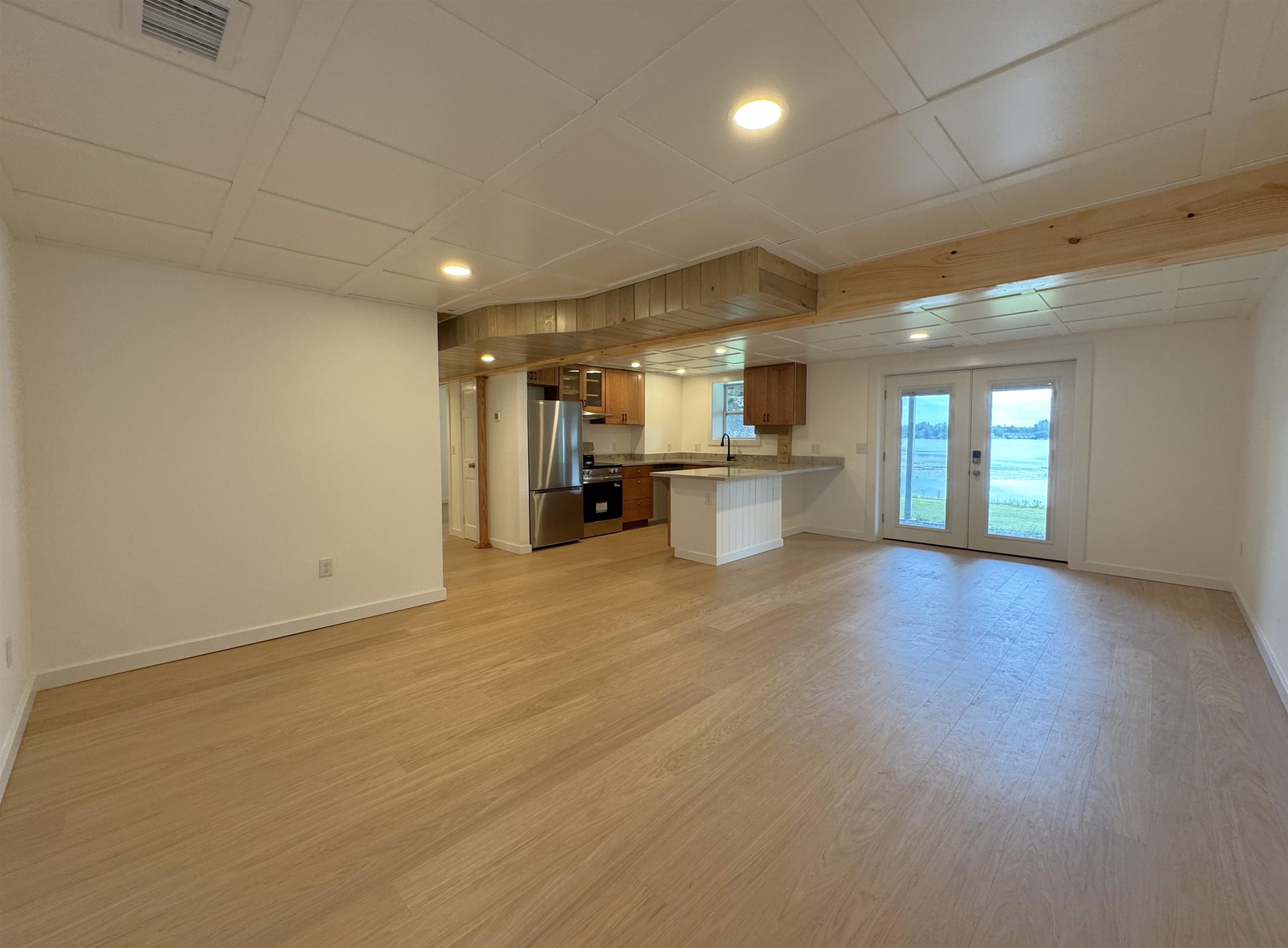 18 Holts Point Road Sandown, NH 03873 - Photo 3 of 18 Gallery Image 3