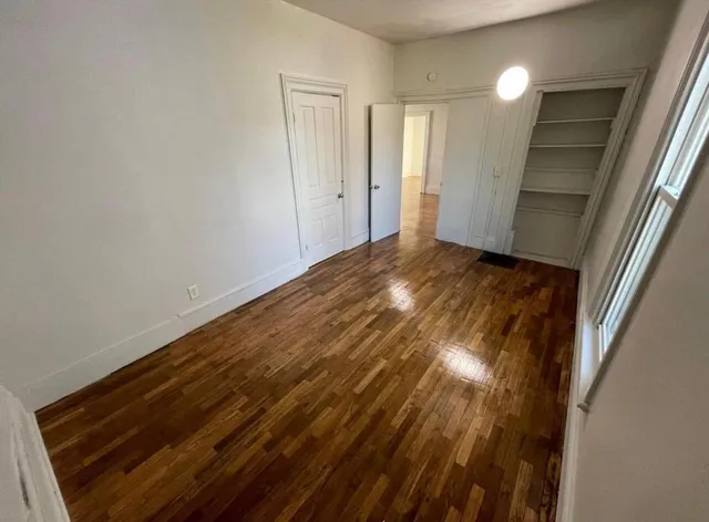 $118,900 | 708 South Jackson Street, Jackson, MI 49203