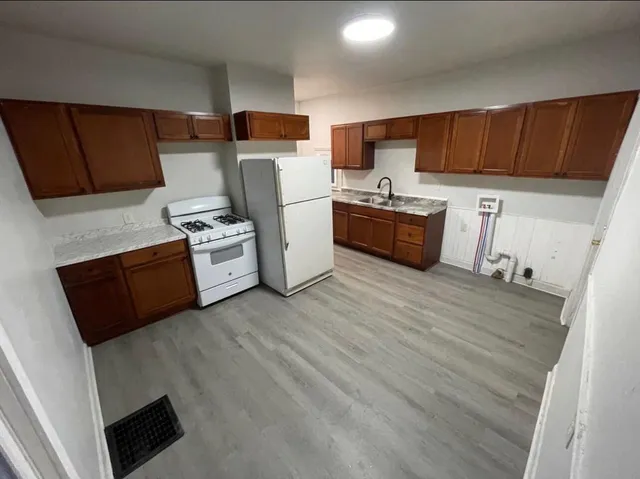 $118,900 | 708 South Jackson Street, Jackson, MI 49203