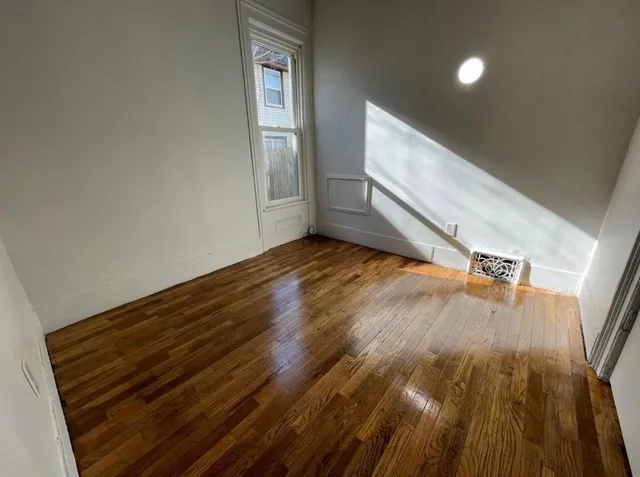 $118,900 | 708 South Jackson Street, Jackson, MI 49203