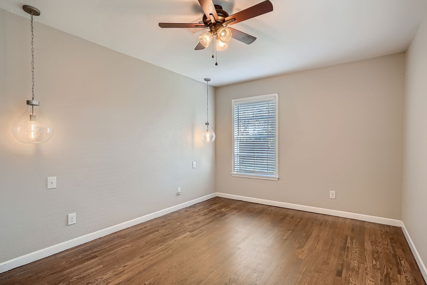 210 College Street Round Rock, TX 78664 - Photo 12 of 26