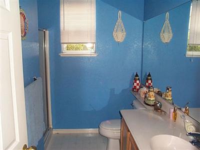 1459 Tammy Way Santa Rosa, CA 95401 - Photo 5 of 8 Master Bath