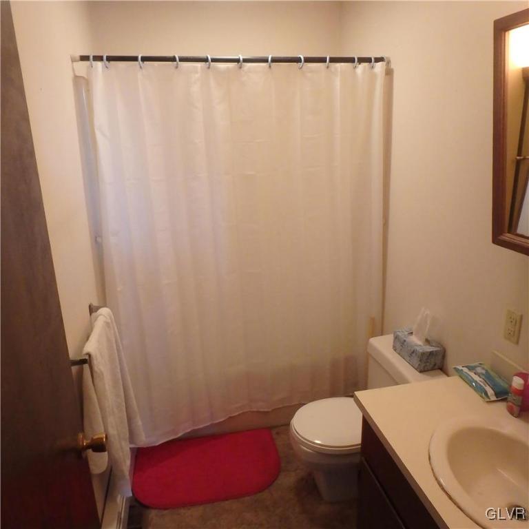 227 Old State Road Boyertown, PA 19512 - Photo 8 of 31 1st Floor Bathroom