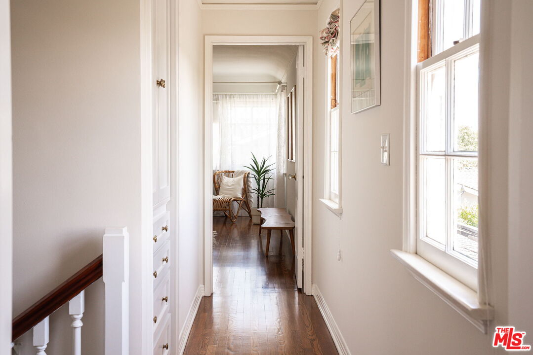 2166 Las Lunas Street Pasadena, CA 91107 - Photo 30 of 64