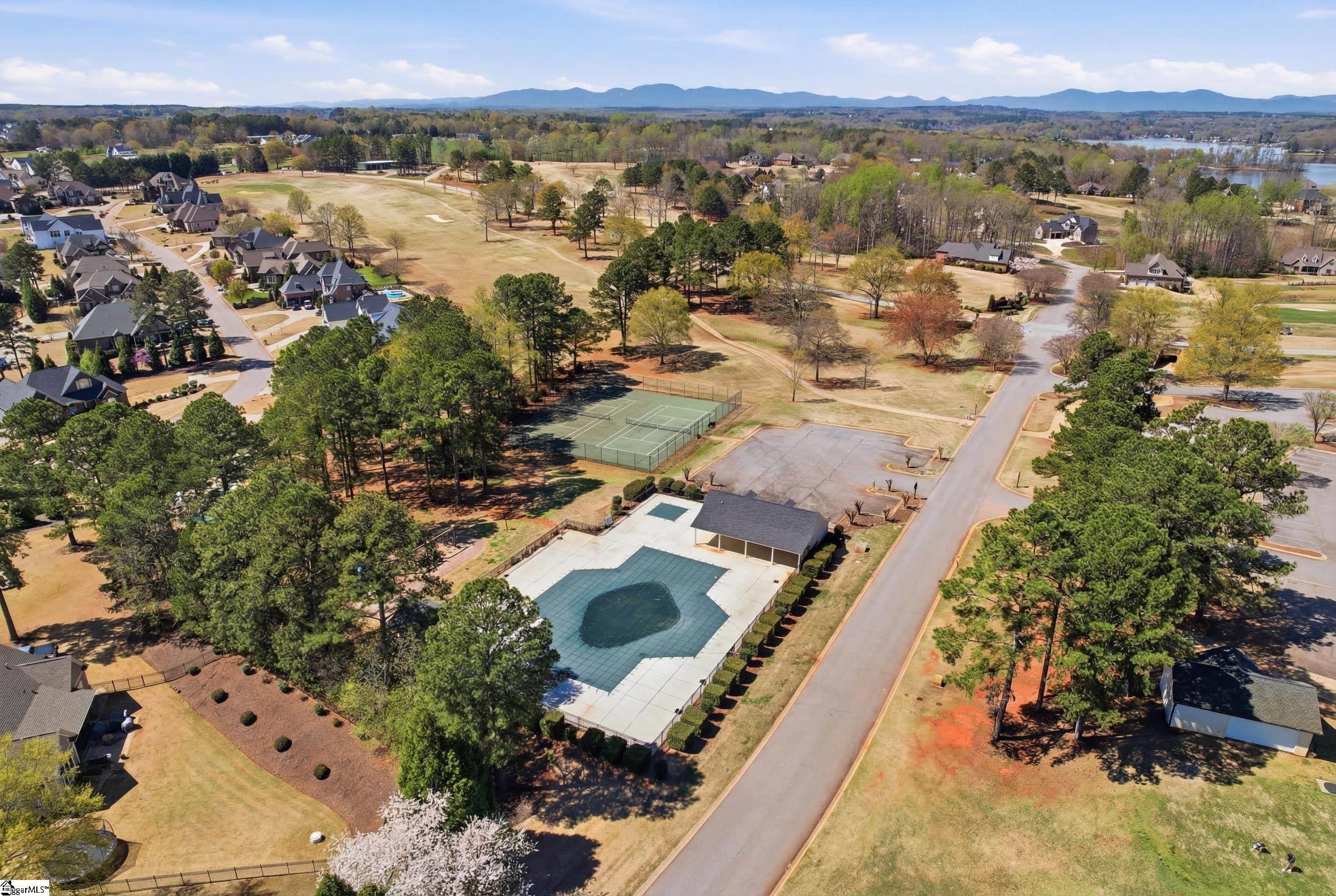 515 Willbrook Court Inman, SC 29349 - Photo 4 of 17