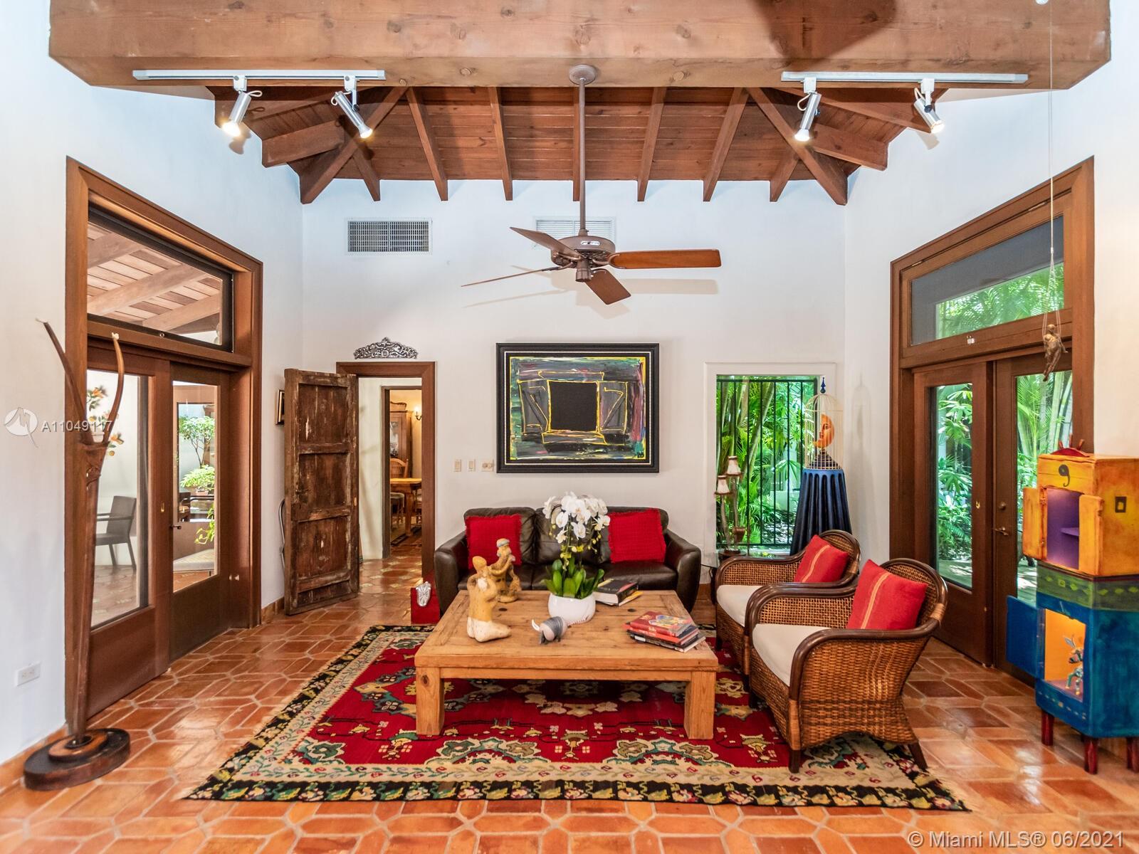 2811 Emathla Street Miami, FL 33133 - Photo 17 of 92