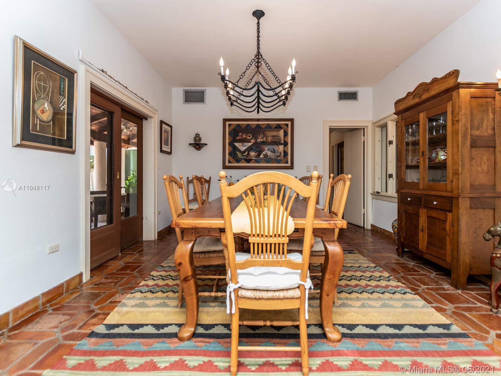 2811 Emathla Street Miami, FL 33133 - Photo 18 of 92