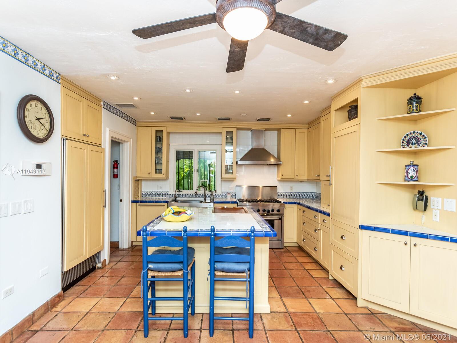 2811 Emathla Street Miami, FL 33133 - Photo 21 of 92