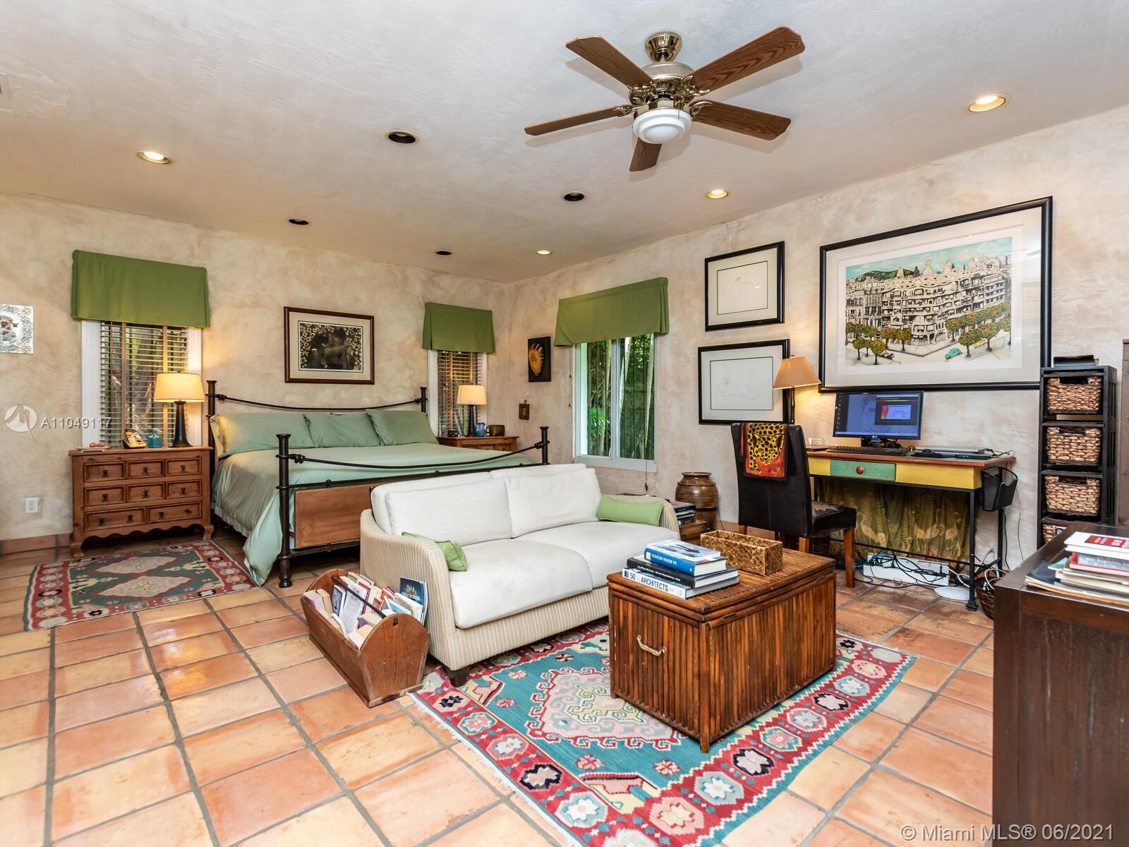 2811 Emathla Street Miami, FL 33133 - Photo 32 of 92