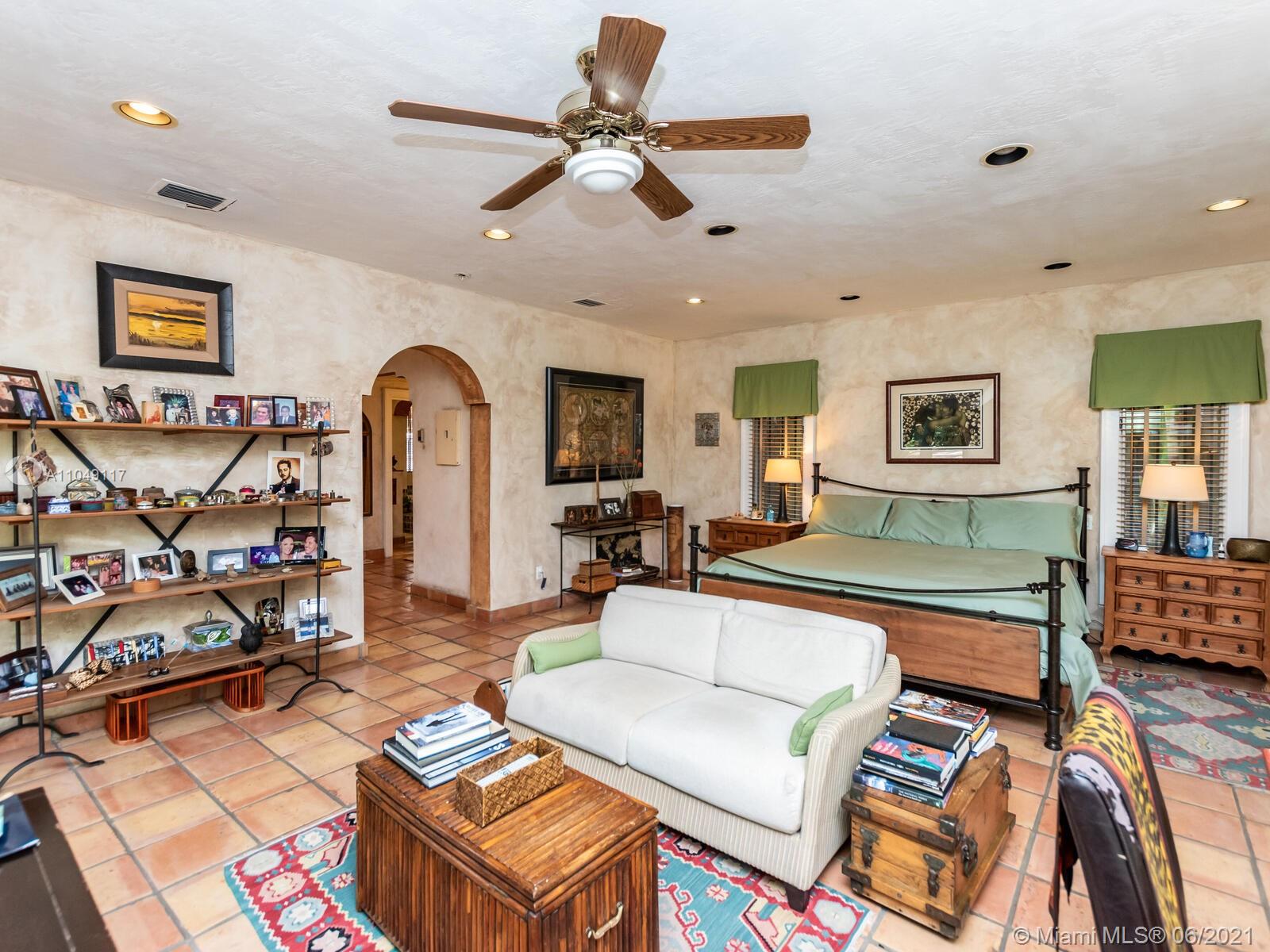 2811 Emathla Street Miami, FL 33133 - Photo 34 of 92