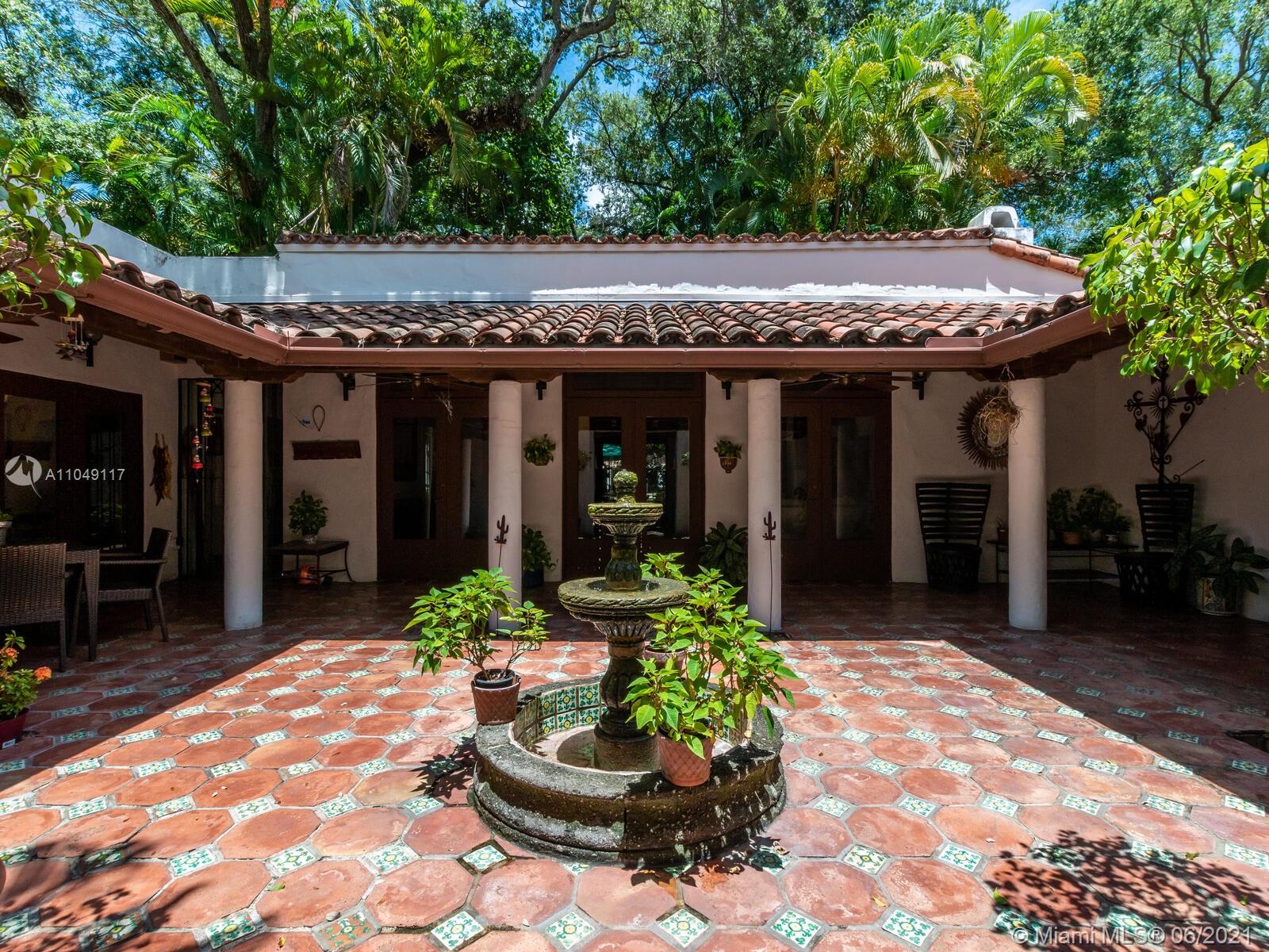 2811 Emathla Street Miami, FL 33133 - Photo 5 of 92