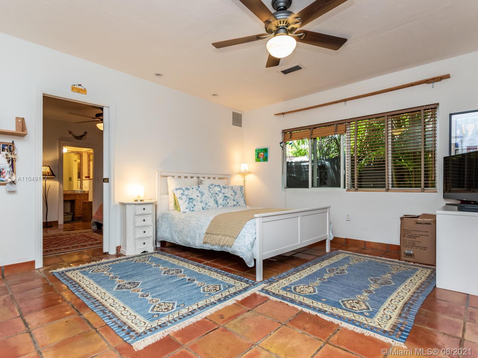 2811 Emathla Street Miami, FL 33133 - Photo 49 of 92