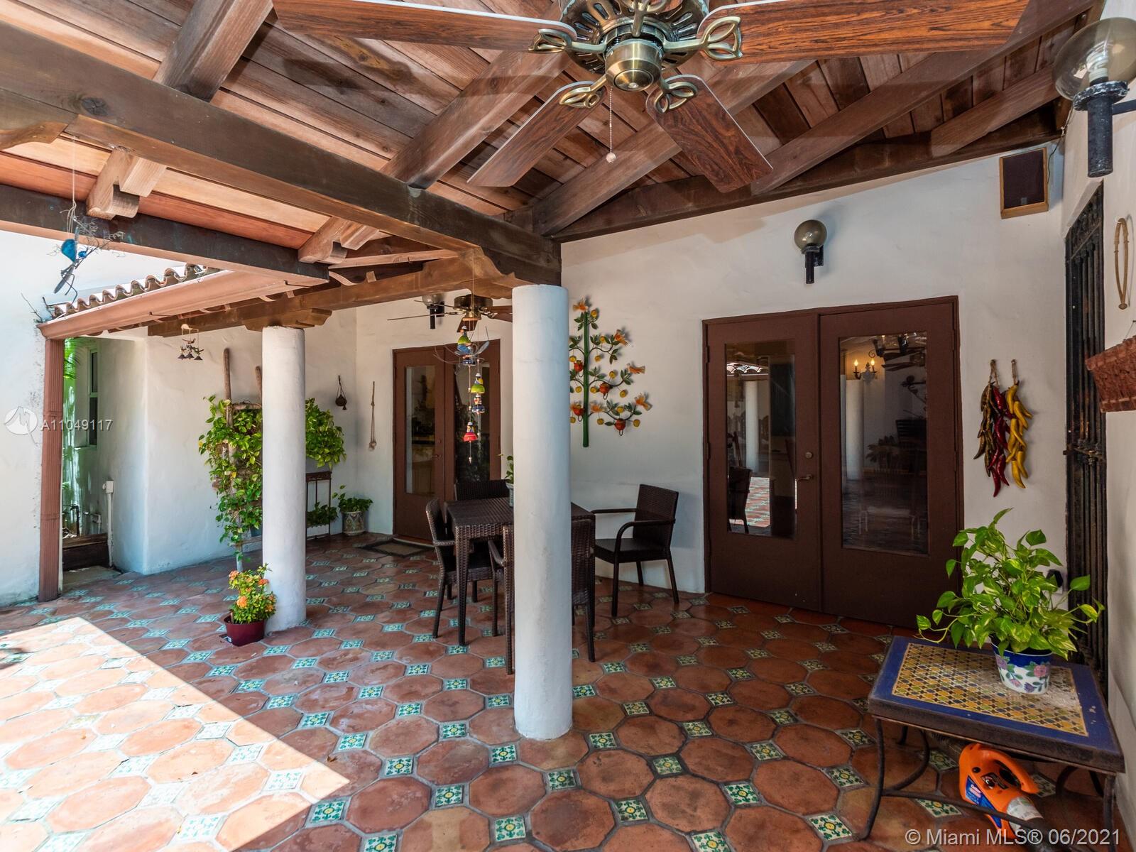 2811 Emathla Street Miami, FL 33133 - Photo 6 of 92