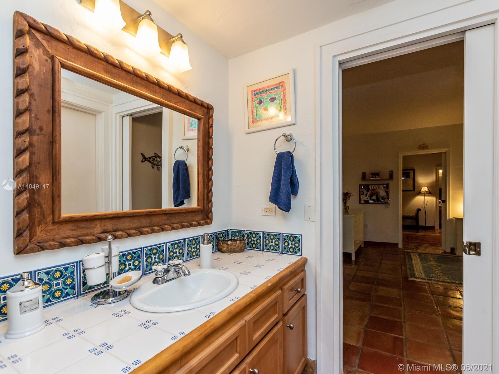 2811 Emathla Street Miami, FL 33133 - Photo 52 of 92