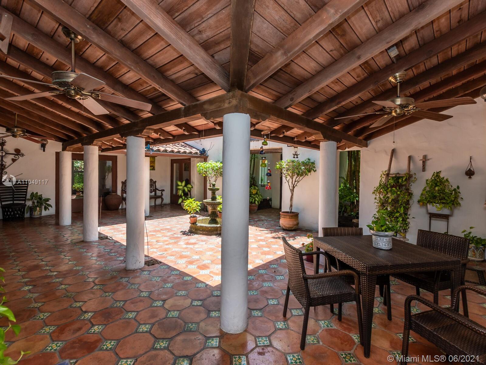 2811 Emathla Street Miami, FL 33133 - Photo 7 of 92