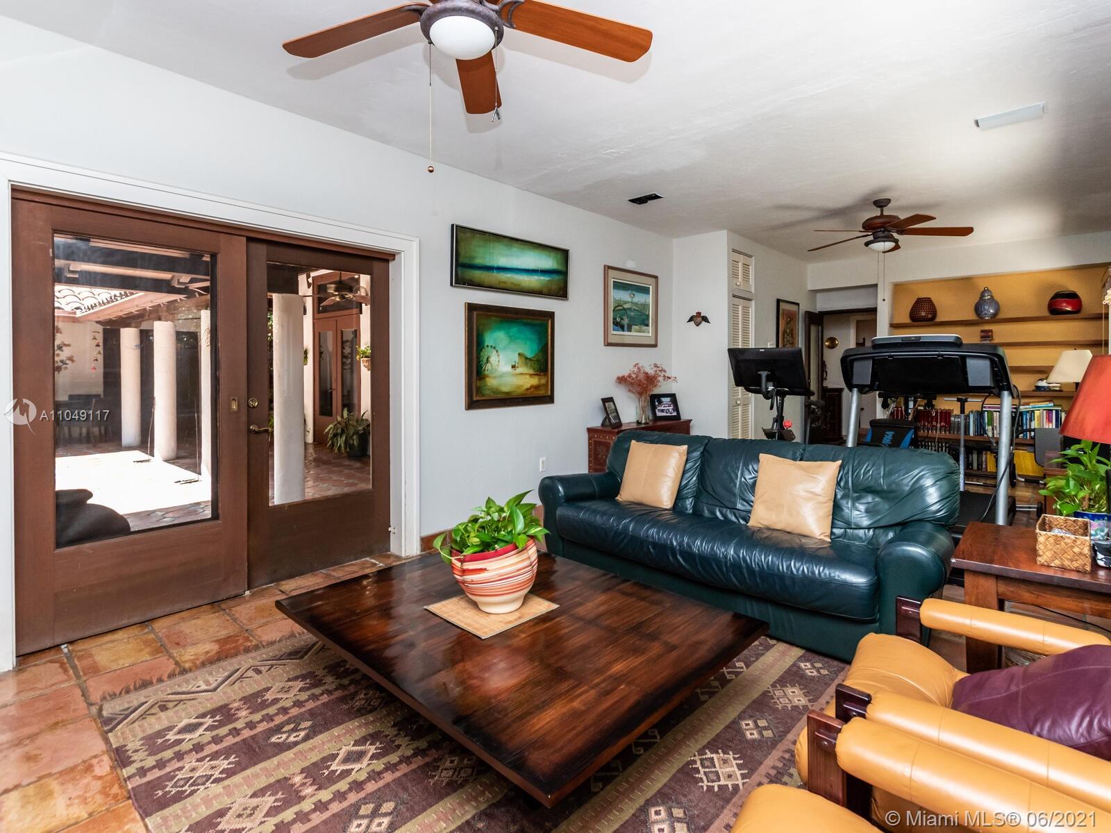 2811 Emathla Street Miami, FL 33133 - Photo 64 of 92