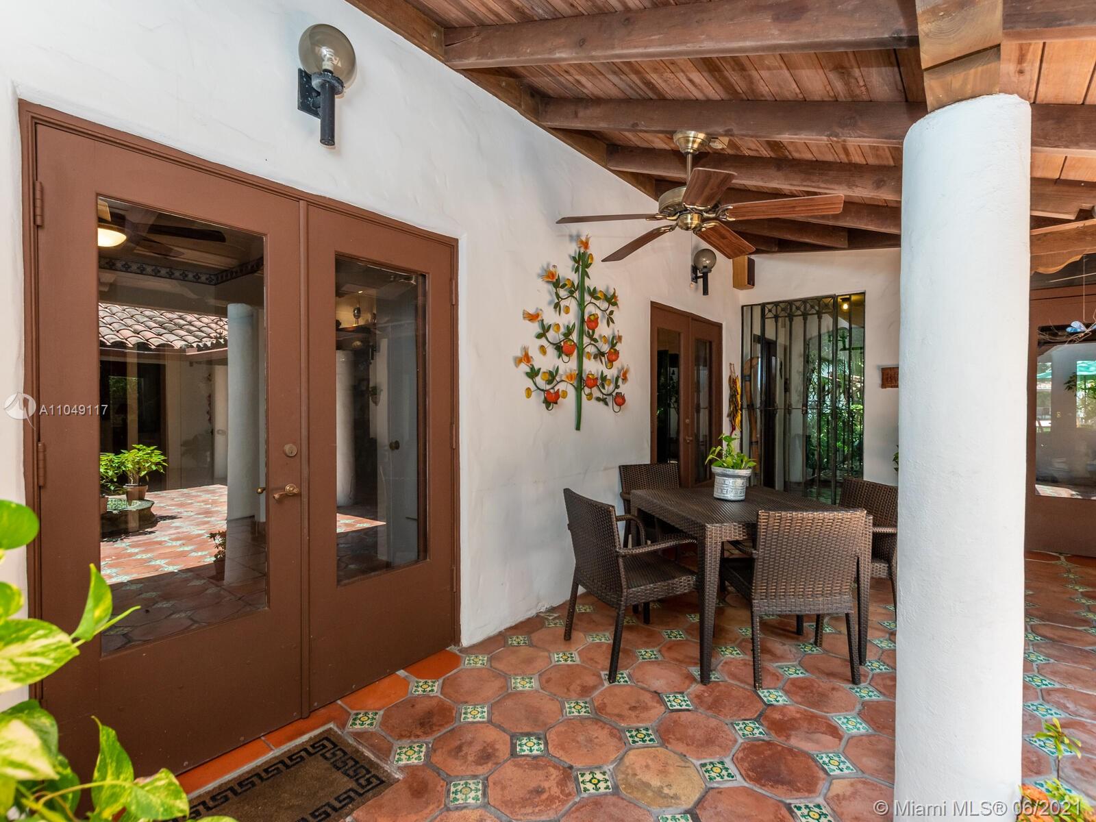 2811 Emathla Street Miami, FL 33133 - Photo 9 of 92