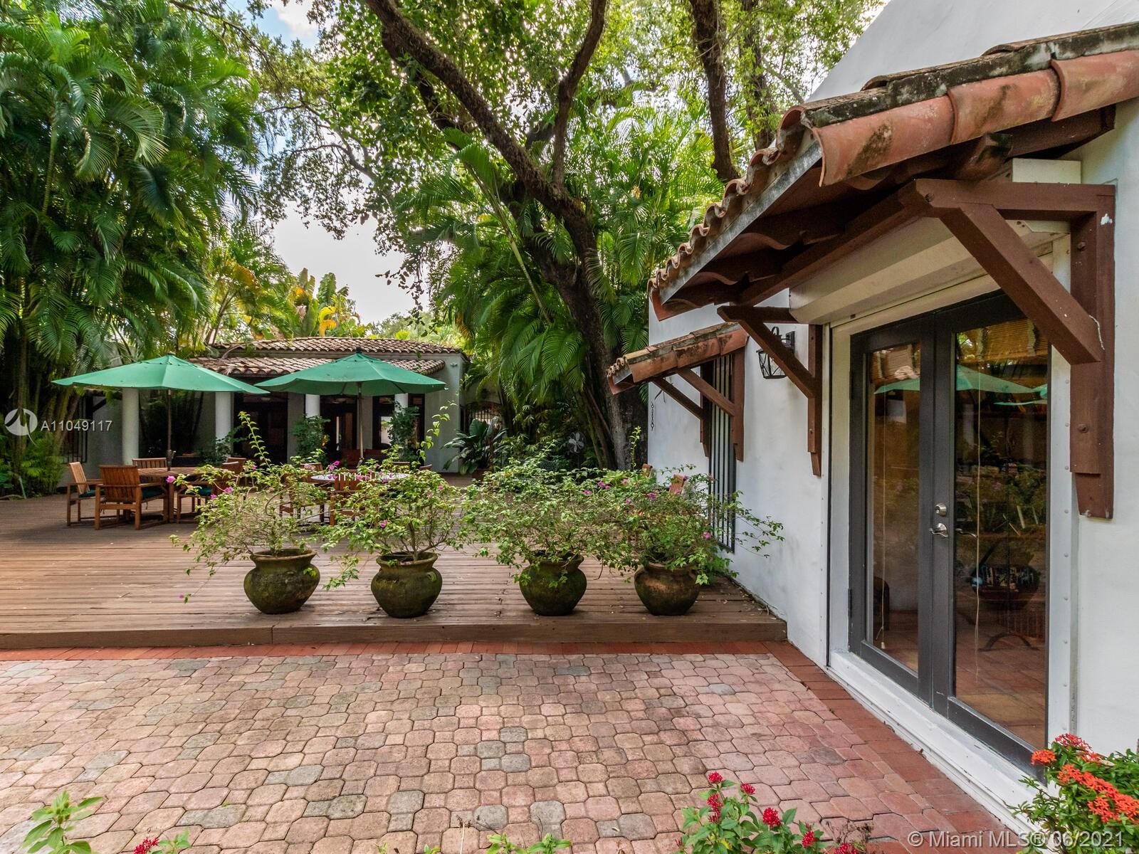 2811 Emathla Street Miami, FL 33133 - Photo 87 of 92