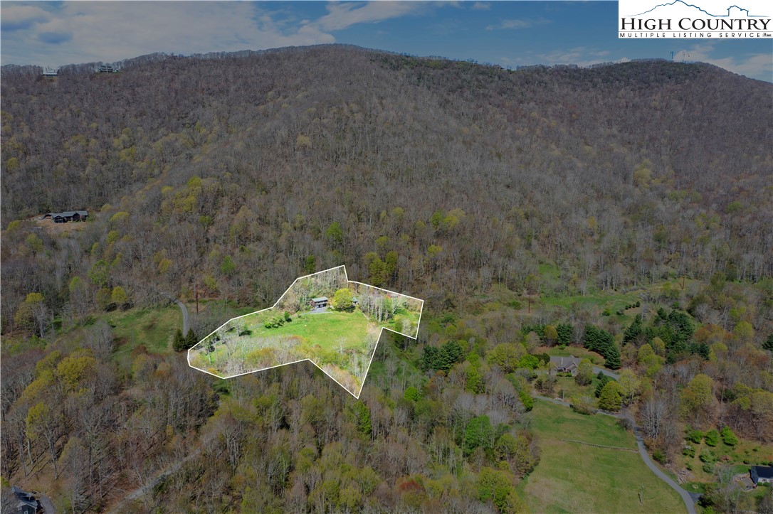 690-692 Lynn Hill Road Vilas, NC 28692 - Photo 12 of 50 a map view of a house