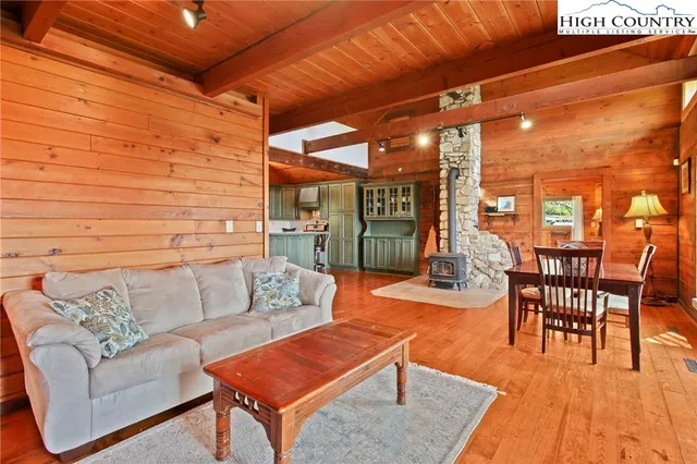 $874,900 | 690-692 Lynn Hill Road, Vilas, NC 28692