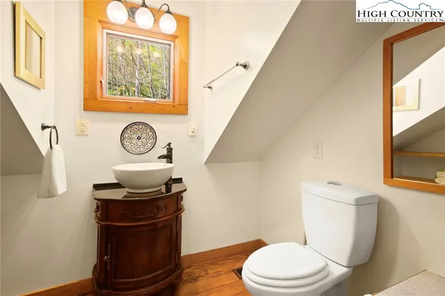 $874,900 | 690-692 Lynn Hill Road, Vilas, NC 28692