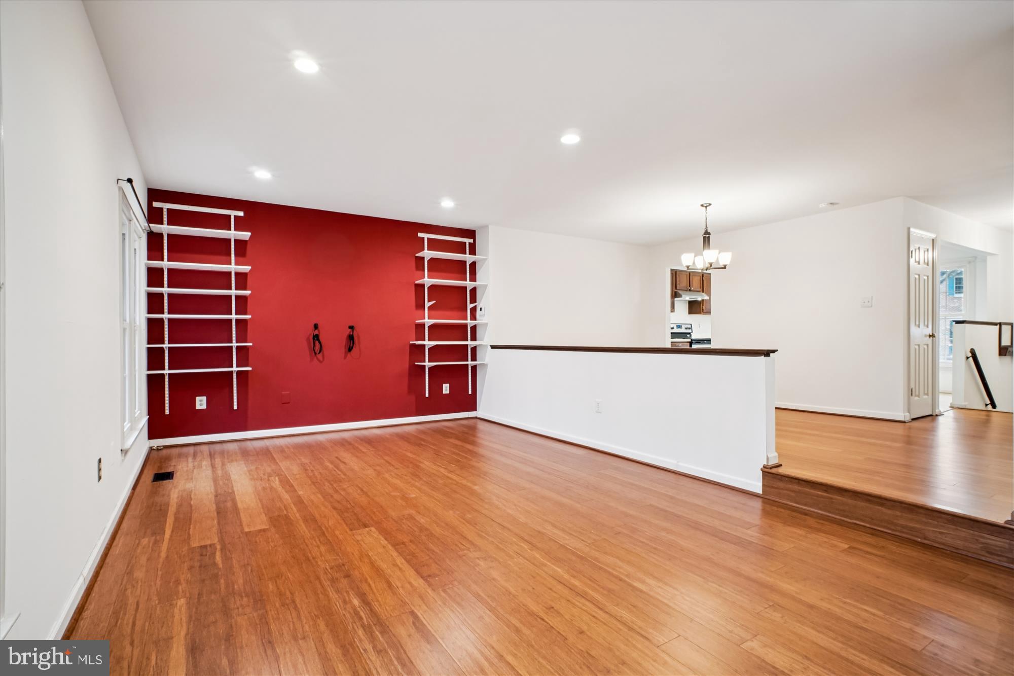 2816 Kelly Square Vienna, VA 22181 - Photo 25 of 73 a view of empty room with wooden floor