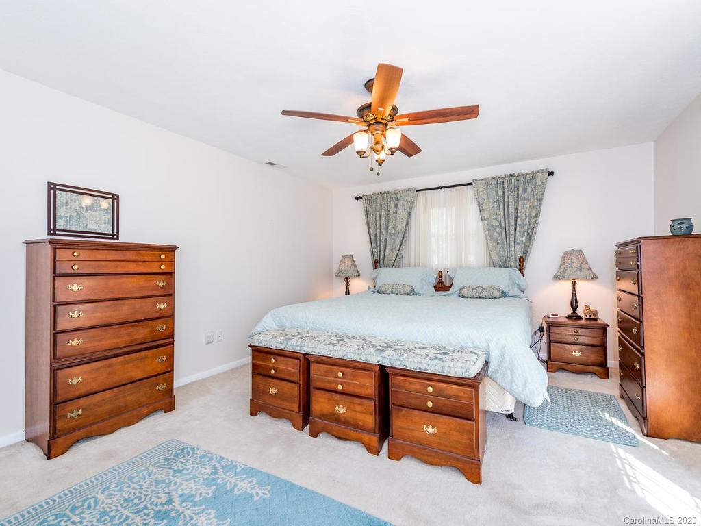118 Overlook Road Asheville, NC 28803 - Photo 14 of 30 Gallery Image 14